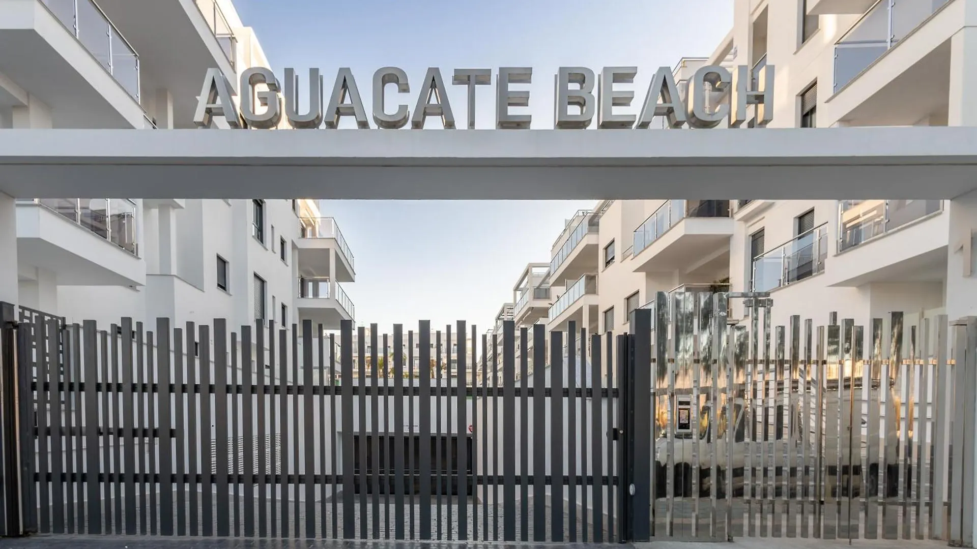Homity Holidays - Playa Granada - Aguacate Beach Motril 0*,