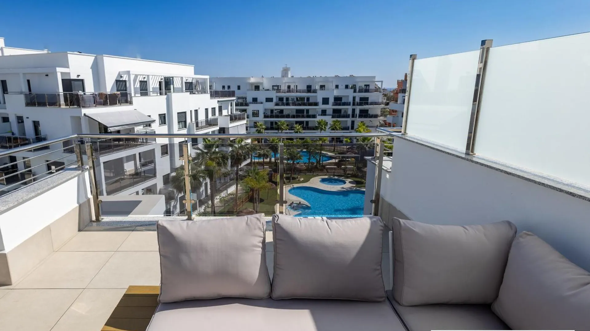 Apartment Homity Holidays - Playa Granada - Aguacate Beach Motril