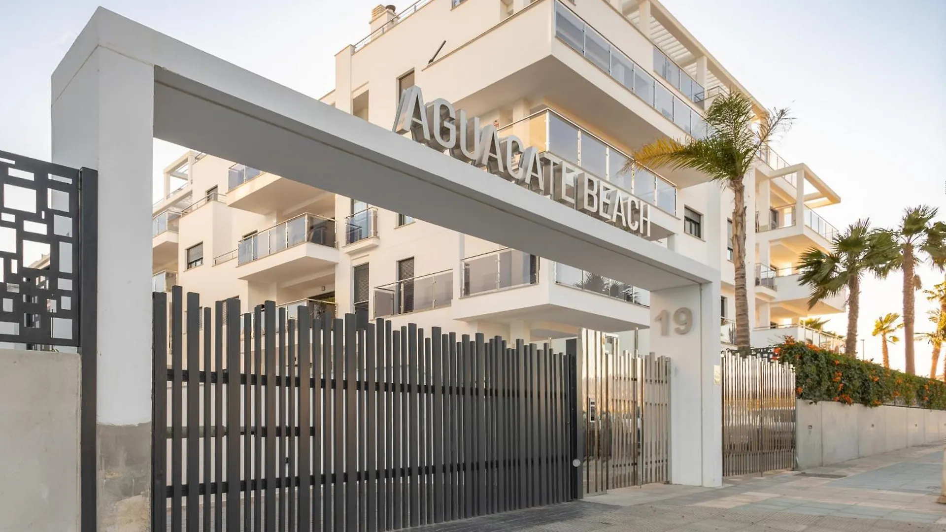 Homity Holidays - Playa Granada - Aguacate Beach Motril 0*,