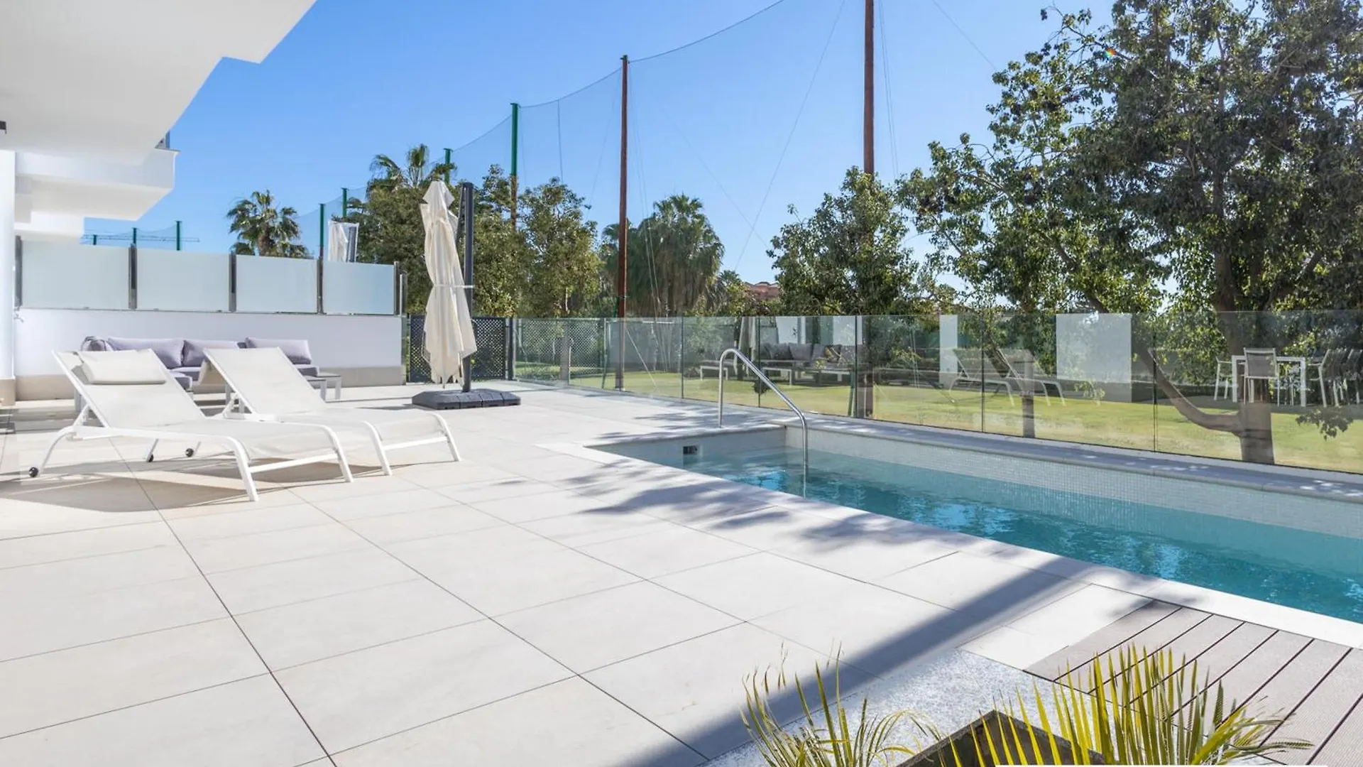 Homity Holidays - Playa Granada - Aguacate Beach Motril