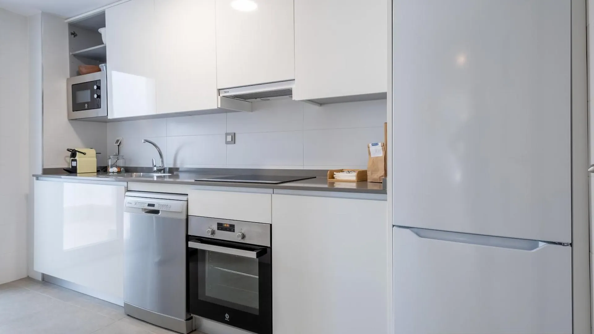 Homity Holidays - Playa Granada - Aguacate Beach Motril