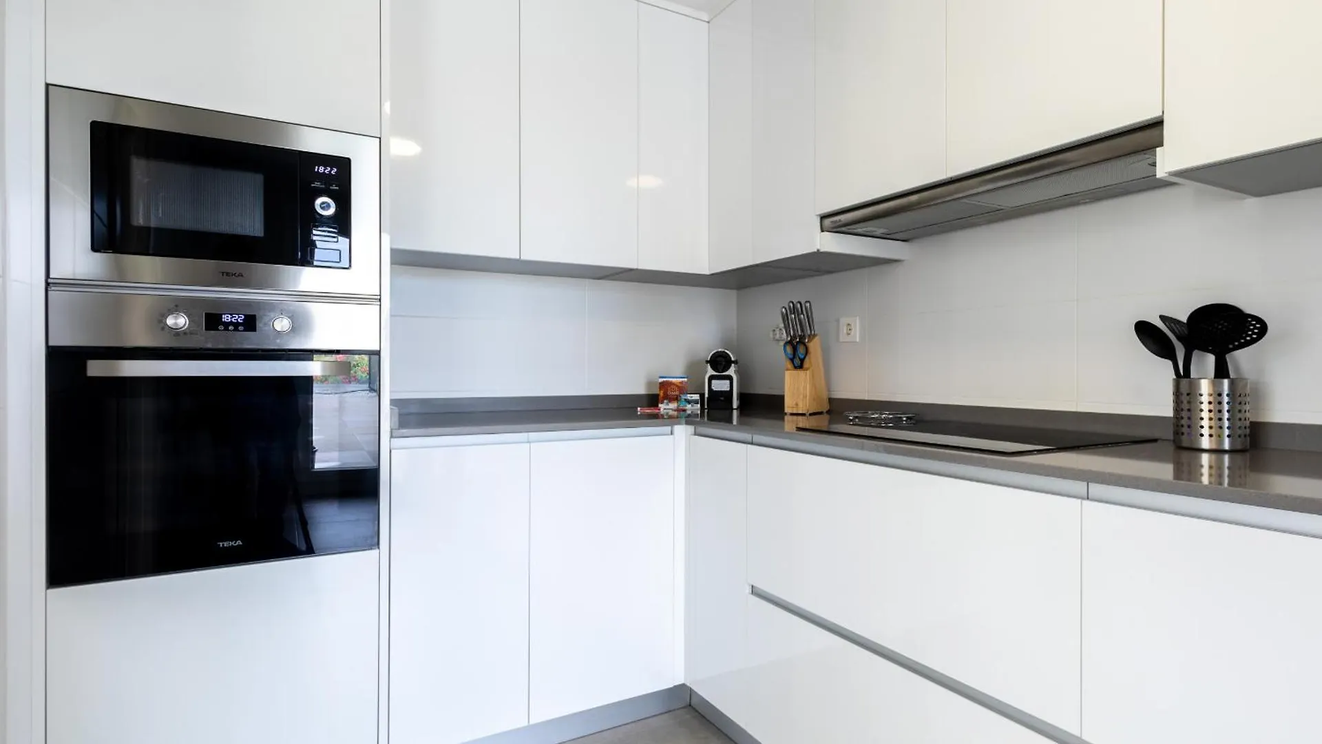 Homity Holidays - Playa Granada - Aguacate Beach Motril 0*,  Espanha