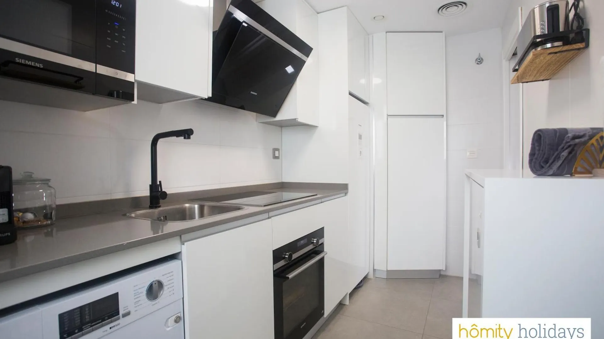 Homity Holidays - Playa Granada - Aguacate Beach Motril Apartment