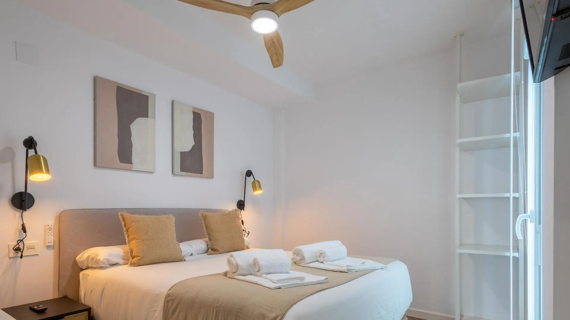 Homity Holidays - Playa Granada - Aguacate Beach Motril